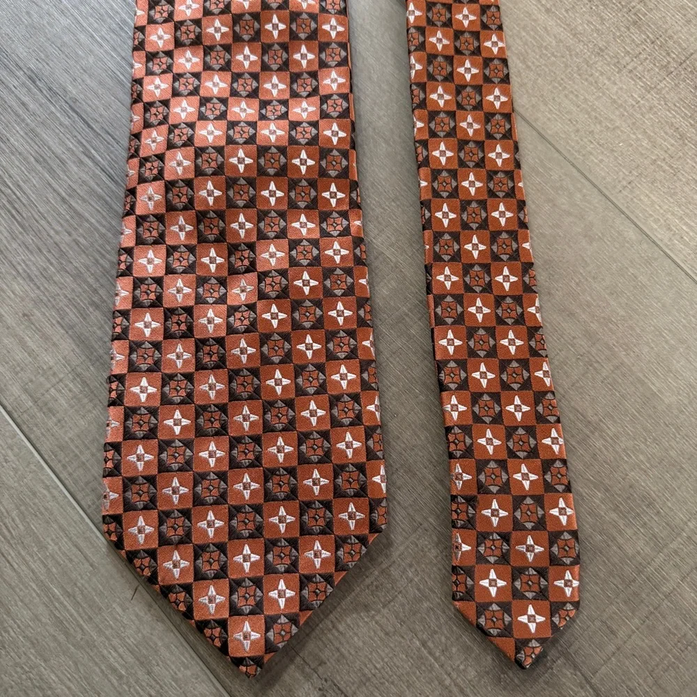 Burnt Orange Silk‎ Neck Tie Italy Classic 59.5x4” Nice Print Luxury Quality